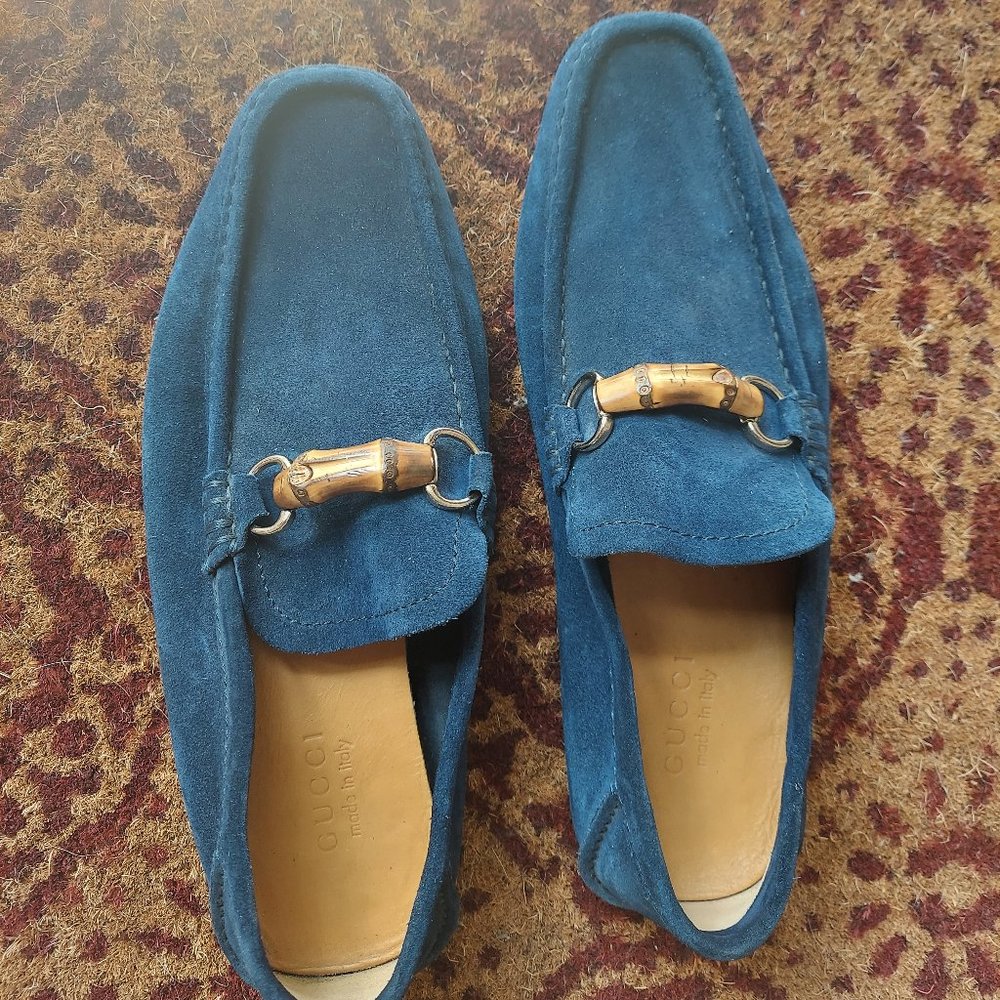 Gucci suede dark blue loafers